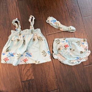 Carter’s Hawaiian outfit bundle